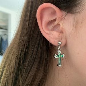 ✝️Single cross earring✝️
